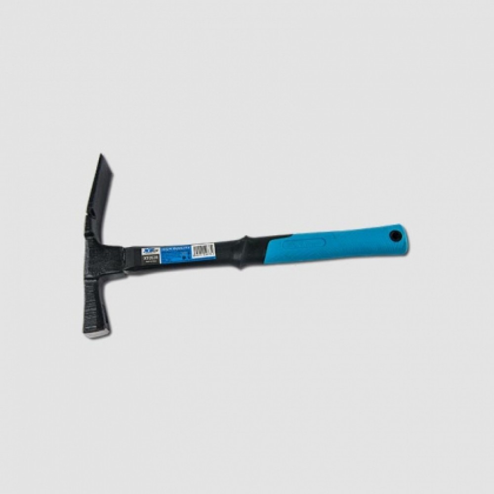 Молоток каменщика-кирка 600гр XT052R