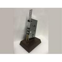 Накладка под фиксатор АЛЛЮР мат.бронза/хром 11454