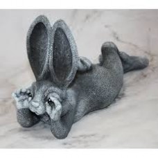 Фигура садовая полистоун Зайчик Эмиль серебро Ф395с