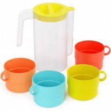 Кувшин пластиковый 2л Капибара +4 стакана 200мл 728-109