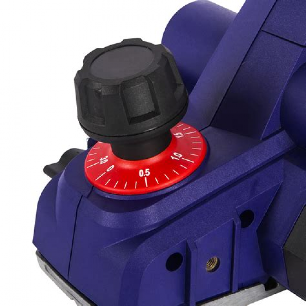 Рубанок электрический RBE P600 (нож 82*1ММ,600Ватт,1300об/мин)