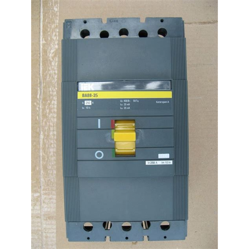 Автомат (рос) ИЭК ВА88-35 3р 250А 35кА Автомат (рос) ИЭК ВА88-35 3р 250А 35кА